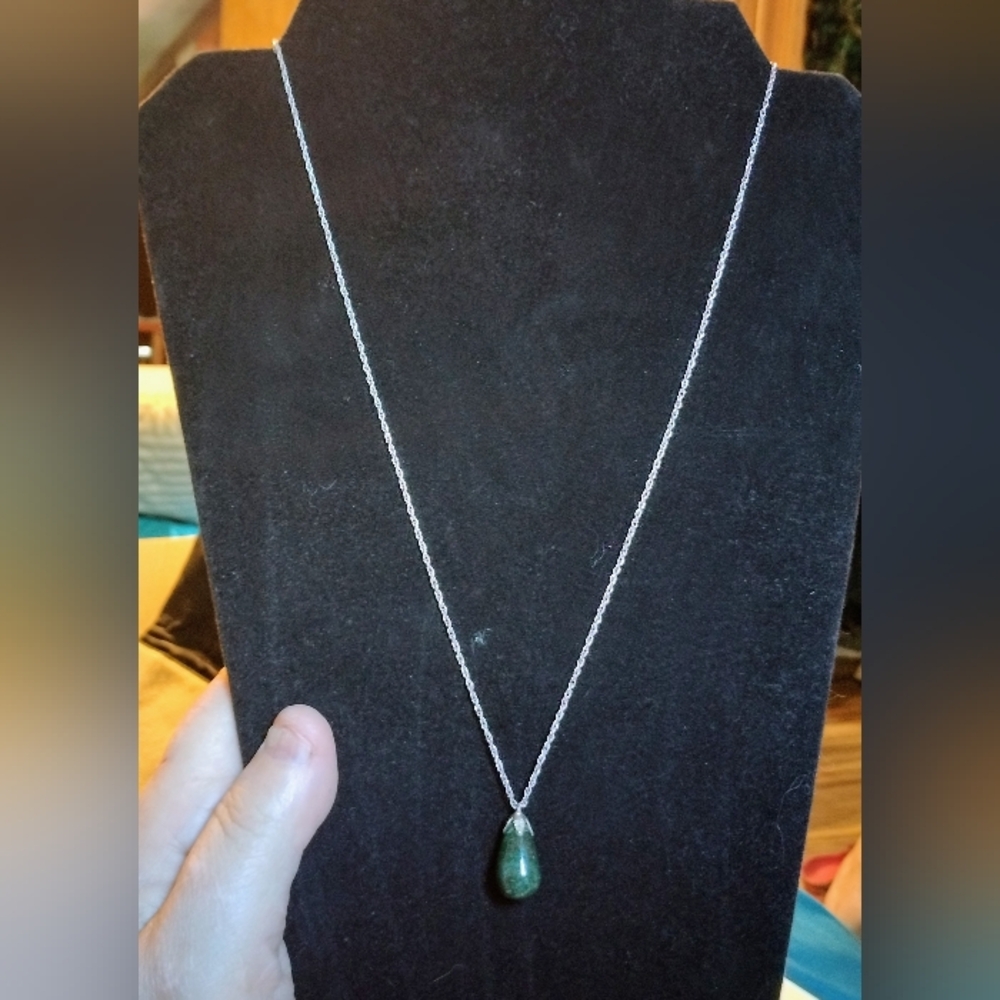 Natural Melachite Teardrop Pendant Necklace